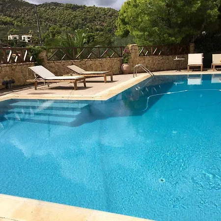 Villa Bayview Village *