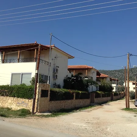 Villa Bayview Village *